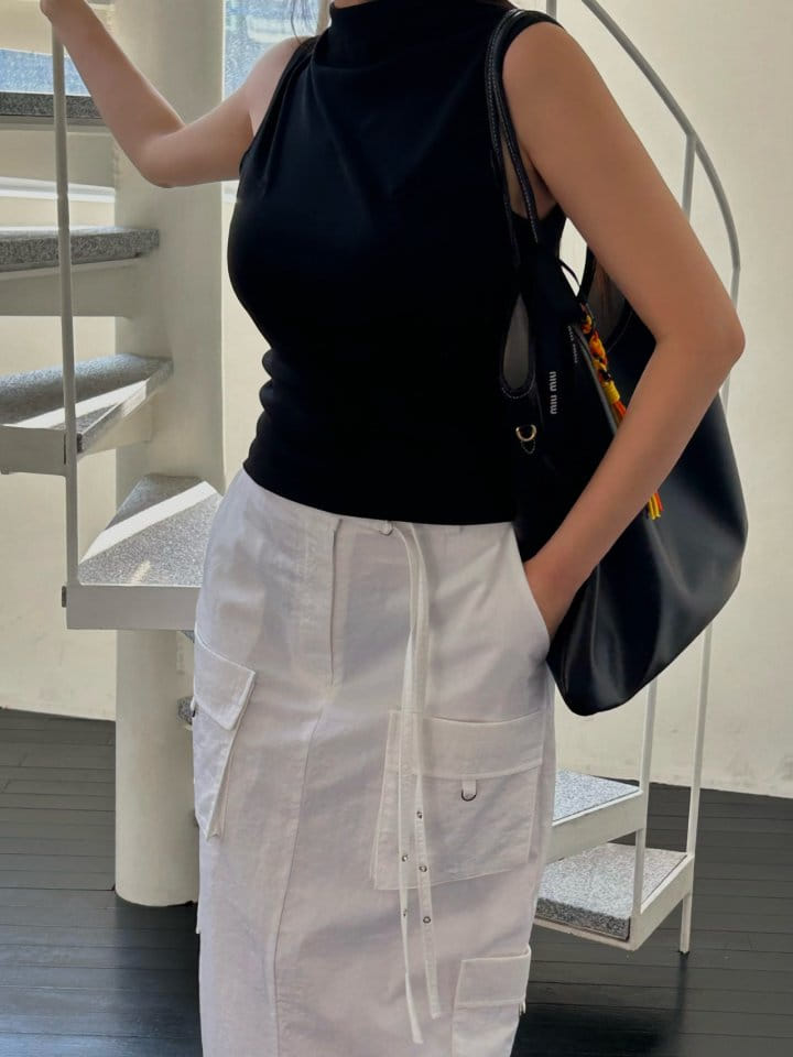 Made - Korean Women Fashion - #thatsdarling - Yello Sleeveless Tee - 3