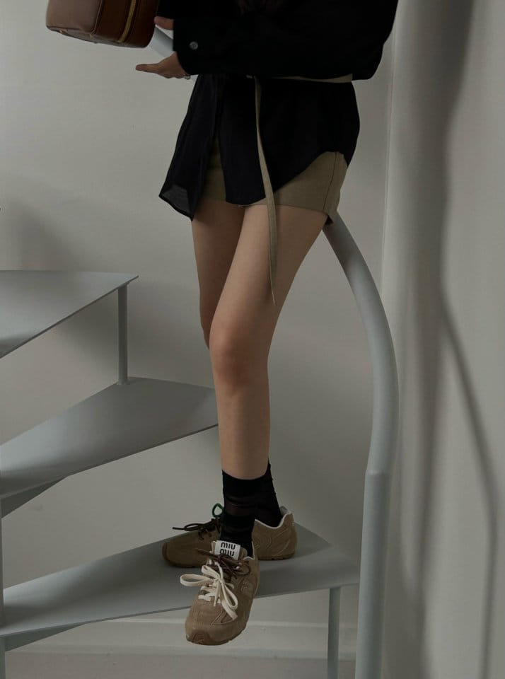 Made - Korean Women Fashion - #vintagekidsstyle - Face Short Pants - 3