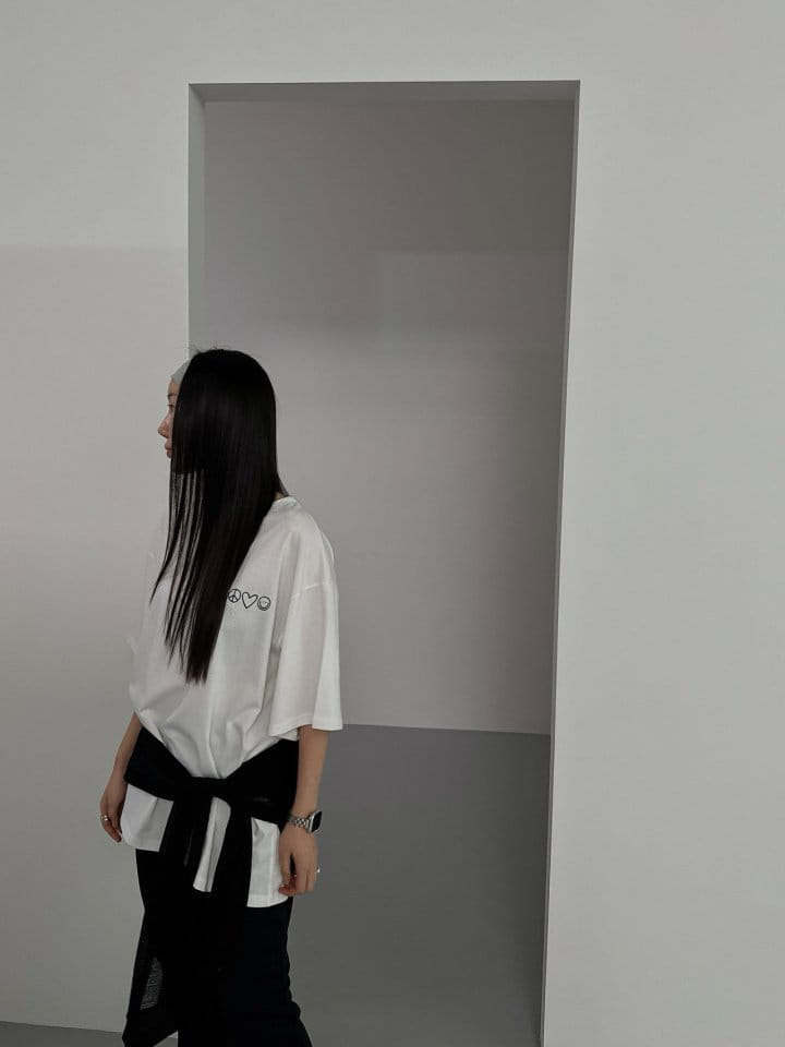 Made - Korean Women Fashion - #momslook - Smile Tee - 4