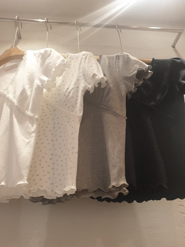 Moirai - Korean Women Fashion - #momslook - Laon Lace Blouse - 3