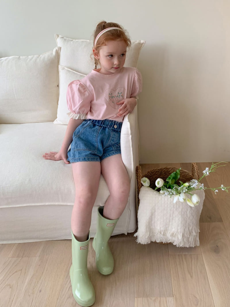 Momo Ann - Korean Children Fashion - #kidzfashiontrend - Heart Embroidery Tee - 11