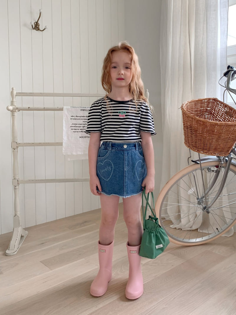 Momo Ann - Korean Children Fashion - #magicofchildhood - Heart Denim Skirt Pants - 3