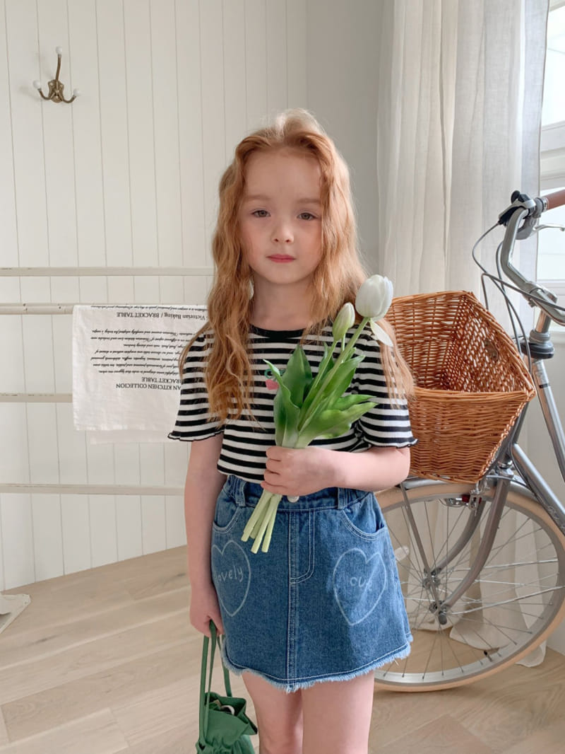 Momo Ann - Korean Children Fashion - #prettylittlegirls - Heart Denim Skirt Pants - 5