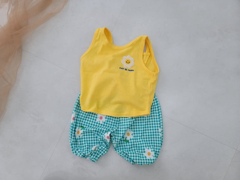 Moran - Korean Children Fashion - #Kfashion4kids - Happy Daisy Sleeveless Tee - 5