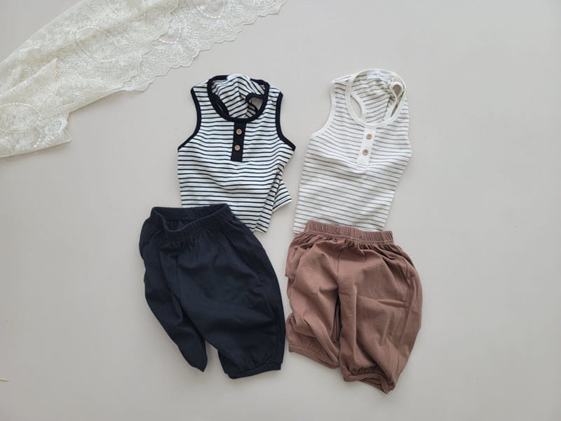 Moran - Korean Children Fashion - #Kfashion4kids - Mango Button Top Bottom Set