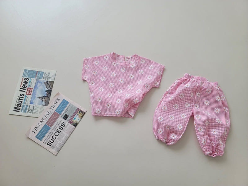 Moran - Korean Children Fashion - #kidsshorts - Daisy Gojaeng Top Bottom Set - 6