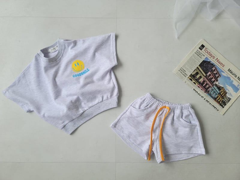 Moran - Korean Children Fashion - #kidsshorts - Good Smile Top Bottom Set - 3