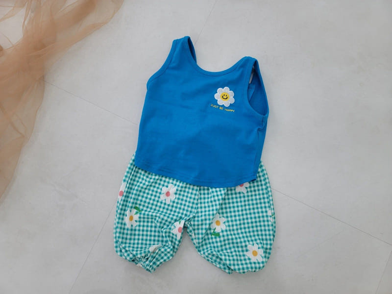 Moran - Korean Children Fashion - #littlefashionista - Happy Daisy Sleeveless Tee - 6