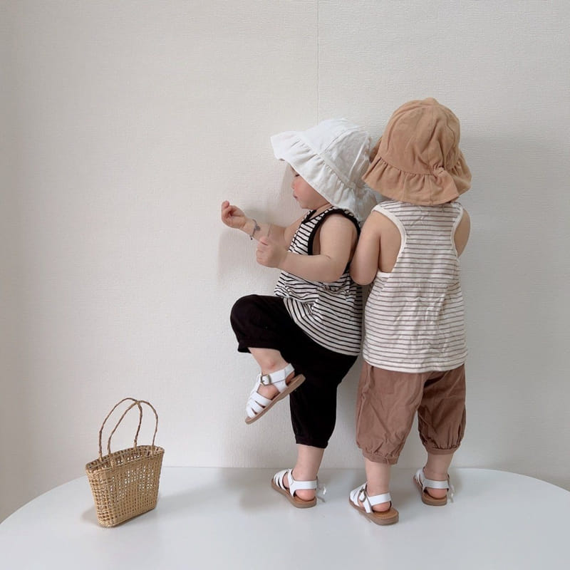 Moran - Korean Children Fashion - #stylishchildhood - Mango Button Top Bottom Set - 8