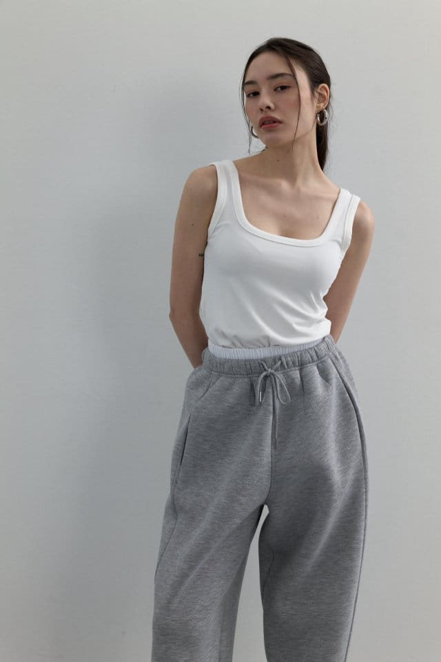 Neroli36 - Korean Women Fashion - #momslook - Witney Sleeveless Tee