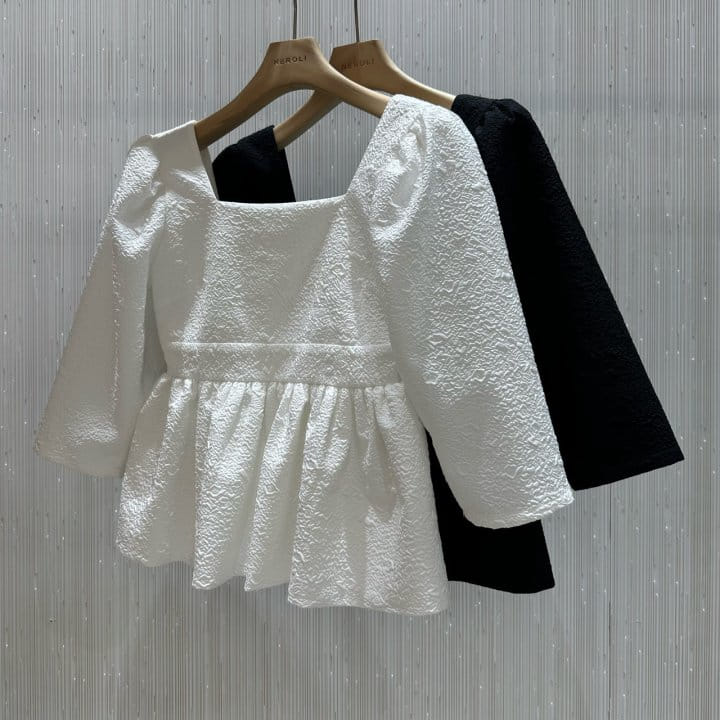 Neroli36 - Korean Women Fashion - #romanticstyle - H Puff Blouse