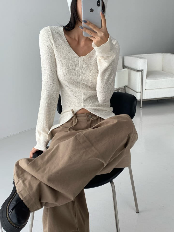 One the woman - Korean Women Fashion - #momslook - Cozy Slit Tee - 5