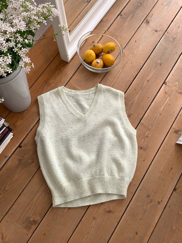Osense - Korean Women Fashion - #momslook - There's Boca Vest - 5