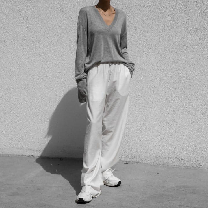 Paper Moon - Korean Women Fashion - #momslook - Wool Silk Deep V Neck Long Sleeved Knit - 2