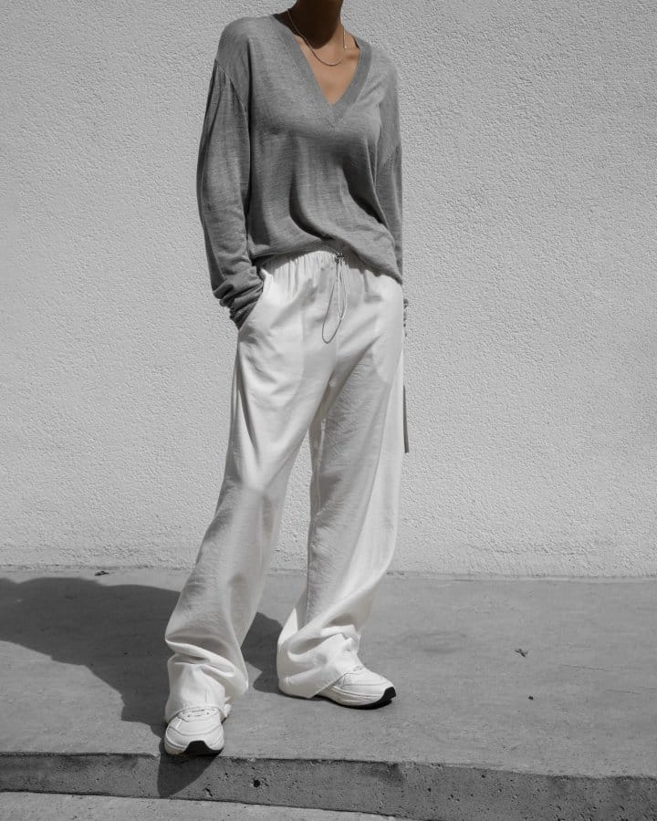 Paper Moon - Korean Women Fashion - #womensfashion - Wool Silk Deep V Neck Long Sleeved Knit - 4