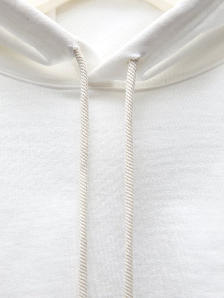 Paper Moon - Korean Women Fashion - #momslook - Round Hem Detail Cropped Hoodie  - 8