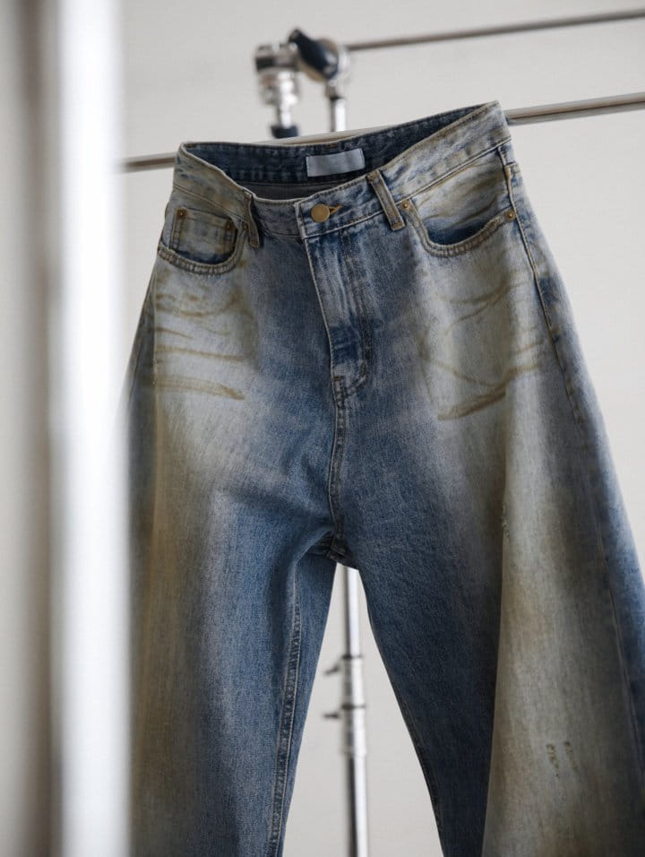 Paper Moon - Korean Women Fashion - #momslook - Dusty Mud Washed Wide Denim Trousers  - 3