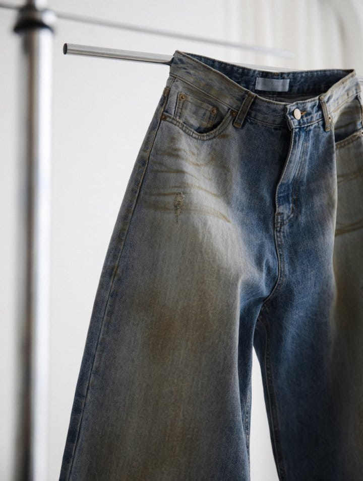 Paper Moon - Korean Women Fashion - #momslook - Dusty Mud Washed Wide Denim Trousers  - 5