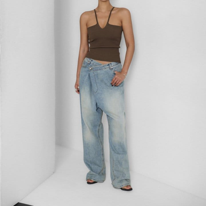 Paper Moon - Korean Women Fashion - #momslook - V Line Strap Ribbed Knit Sleeveless Top - 2