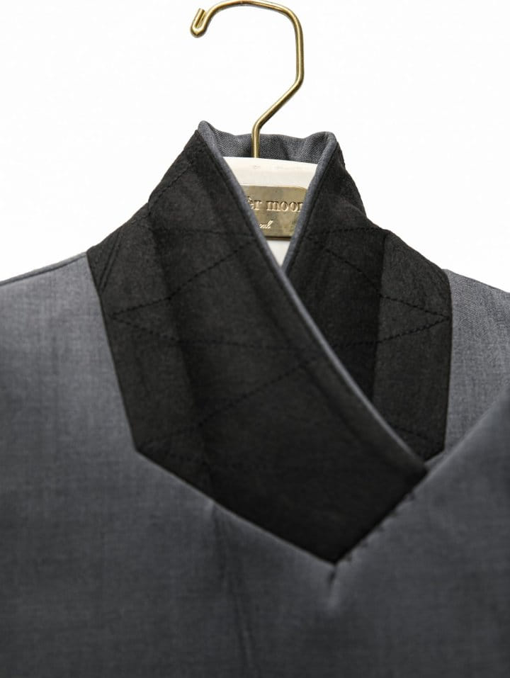 Paper Moon - Korean Women Fashion - #momslook - W Peaked Lapel Buttonless Cropped Blazer - 11