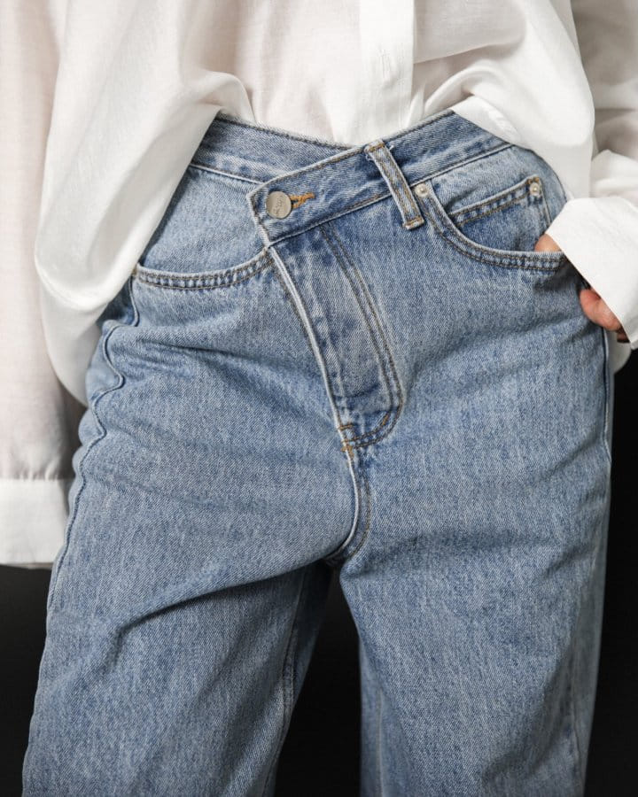 Paper Moon - Korean Women Fashion - #vintagekidsstyle - Wrap Button Fly Straight Denim Jeans - 9