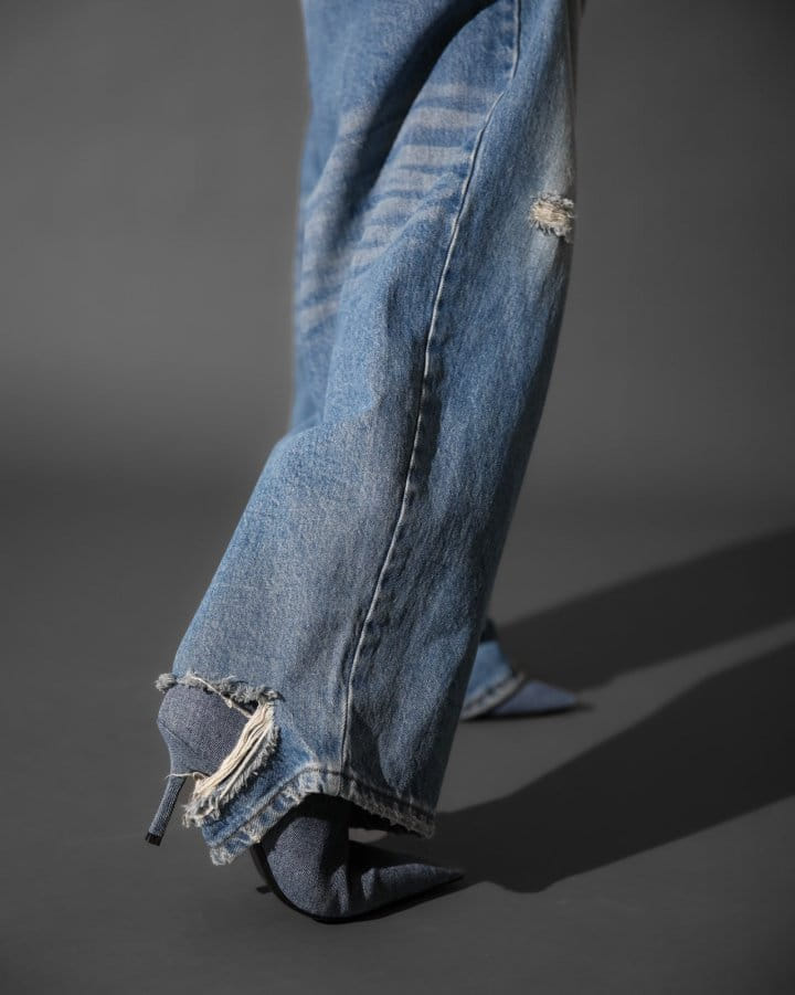 Paper Moon - Korean Women Fashion - #womensfashion - Vintage Blue Distressed Damage Wash Wide Leg Jeans - 5