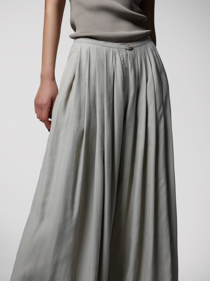 Paper Moon - Korean Women Fashion - #womensfashion - Bamboo Pleated Pin Tuck Wide Trousers - 3