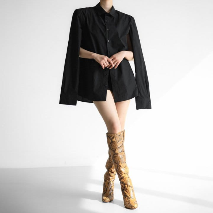 Paper Moon - Korean Women Fashion - #womensfashion - Classic Padded Shoulder Cut Out Detail Button Down Shirt - 3