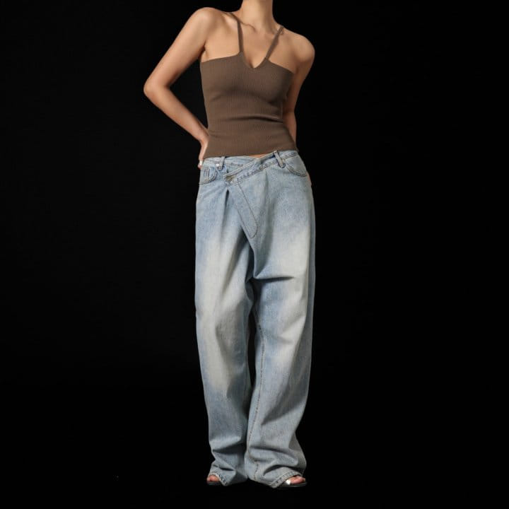 Paper Moon - Korean Women Fashion - #womensfashion - V Line Strap Ribbed Knit Sleeveless Top - 3