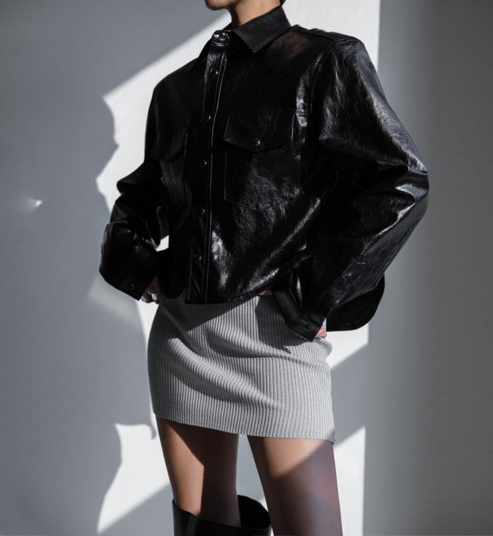 Paper Moon - Korean Women Fashion - #womensfashion - Vegan L Padded Shoulder Cropped Shirt Jacket - 3