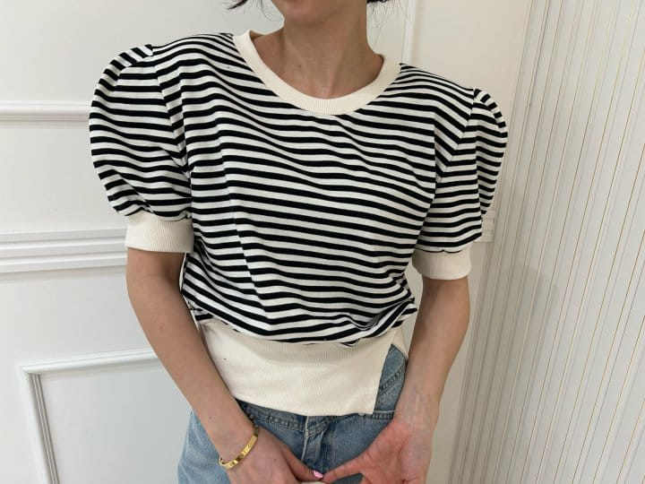 Pearls room - Korean Women Fashion - #momslook - Slit ST Tee - 11