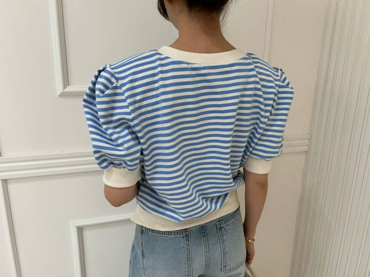 Pearls room - Korean Women Fashion - #momslook - Slit ST Tee - 9