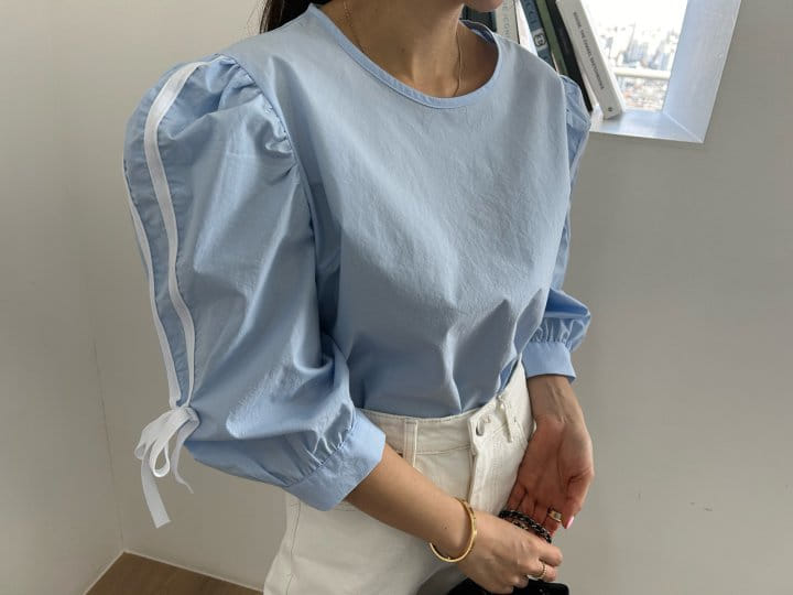 Pearls room - Korean Women Fashion - #momslook - Tape Blouse - 5