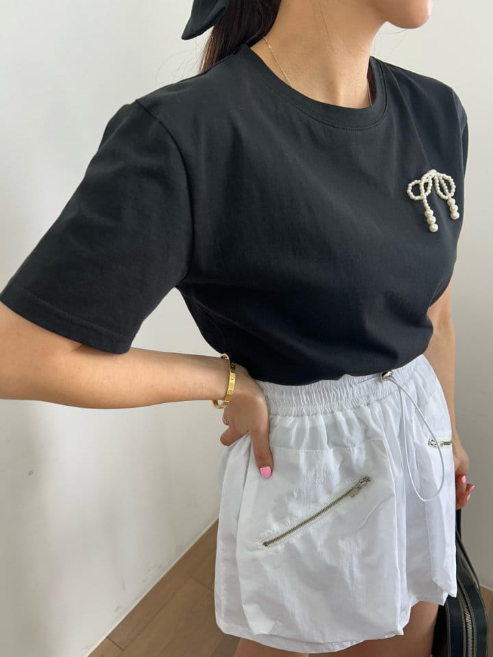Pearls room - Korean Women Fashion - #vintageinspired - Pearl Ribbon Tee - 11