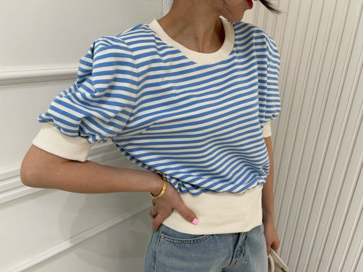 Pearls room - Korean Women Fashion - #womensfashion - Slit ST Tee - 8