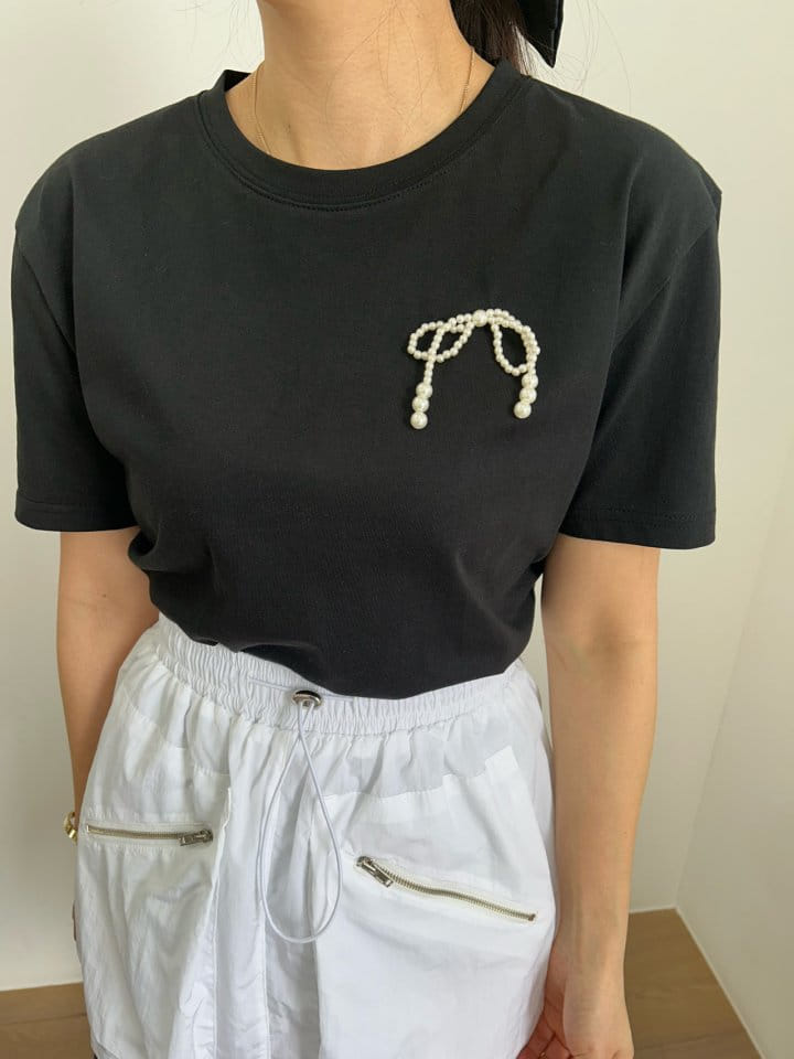 Pearls room - Korean Women Fashion - #womensfashion - Pearl Ribbon Tee - 10