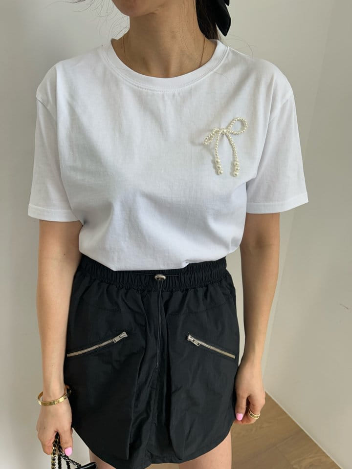 Pearls room - Korean Women Fashion - #momslook - Pearl Ribbon Tee - 4