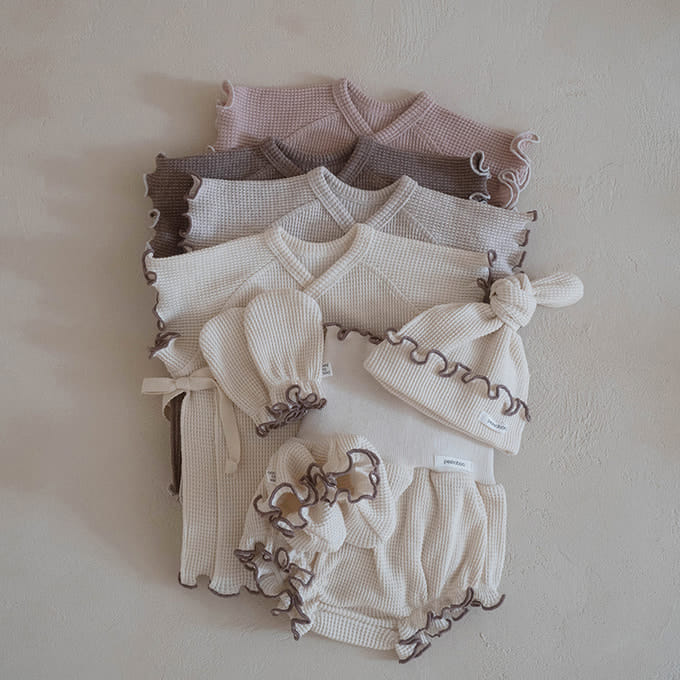 Peekaboo - Korean Baby Fashion - #babyoninstagram - Nana Bennet Set