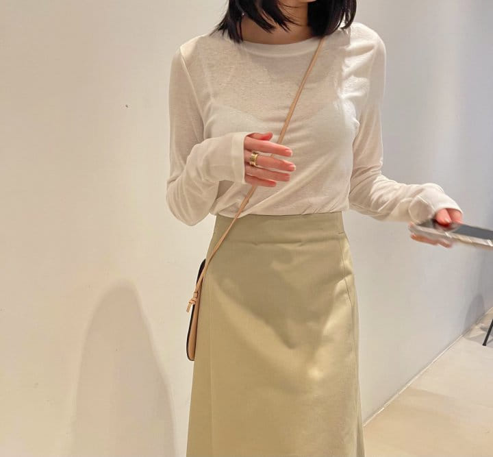 Plushong - Korean Women Fashion - #restrostyle - Dia Tee