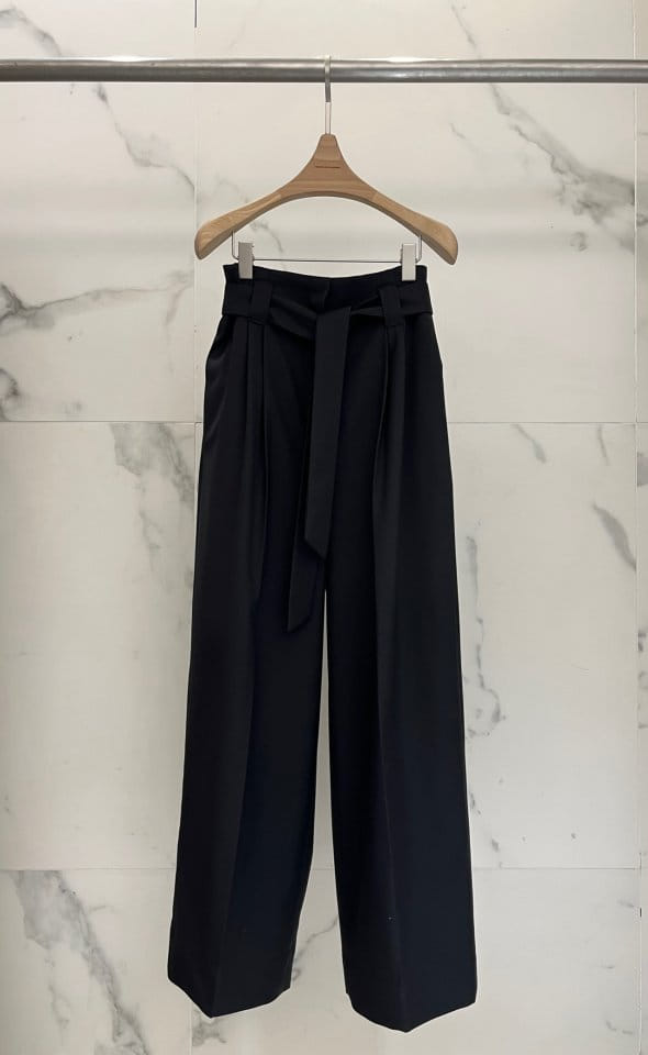 Plushong - Korean Women Fashion - #momslook - Lang V Pants - 4