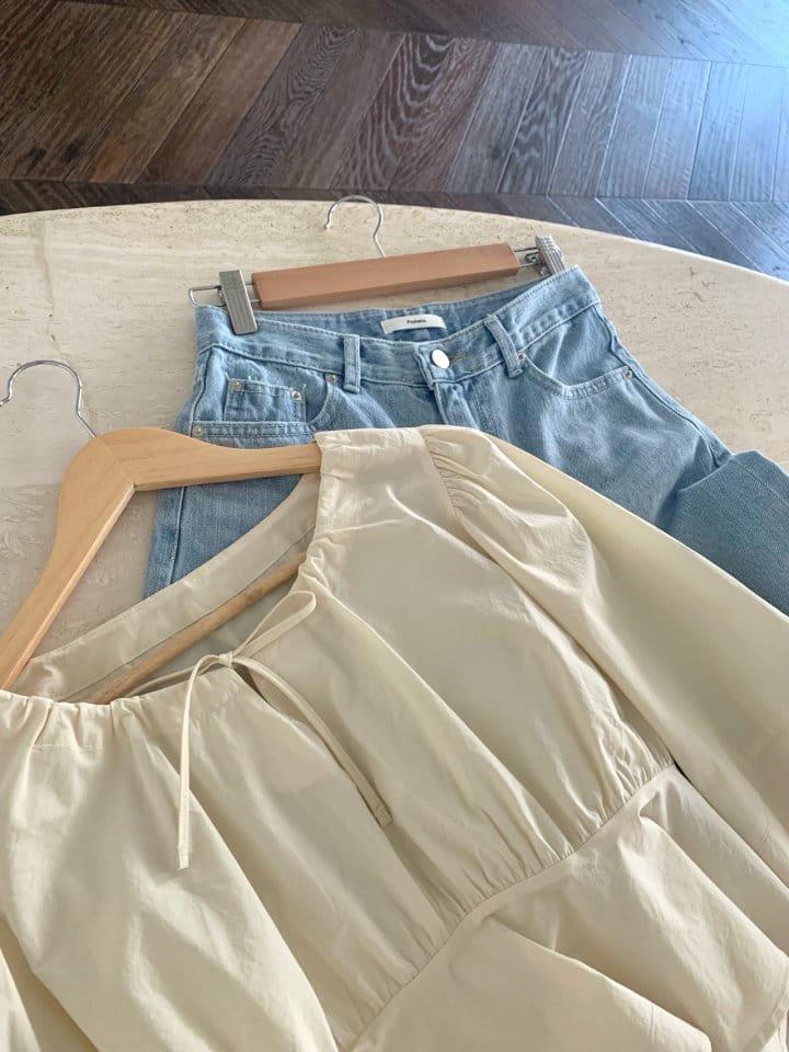 Pomelo - Korean Women Fashion - #momslook - Cutting Denim Pants - 2