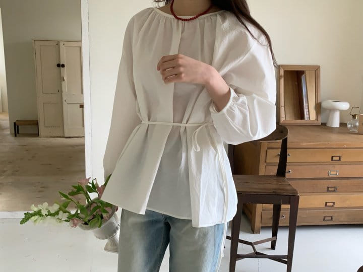 Pomelo - Korean Women Fashion - #shopsmall - Round Shirring Blouse