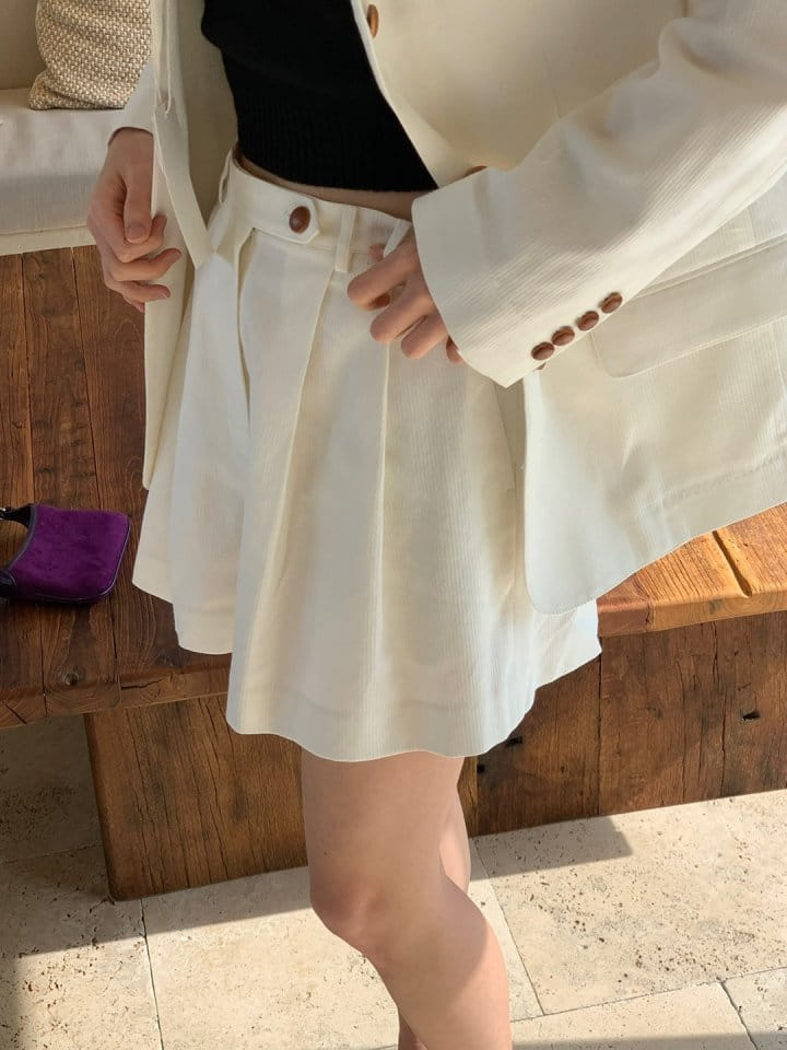 Rumiru - Korean Women Fashion - #momslook - Muse Shorts - 9