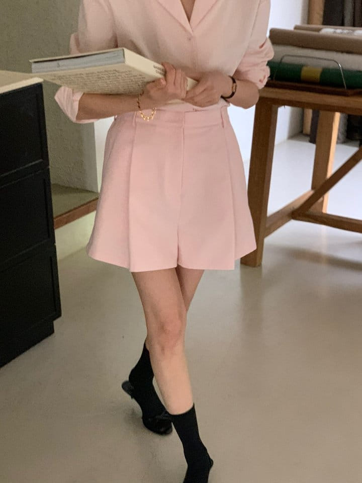 Rumiru - Korean Women Fashion - #momslook - Milk Shorts - 10