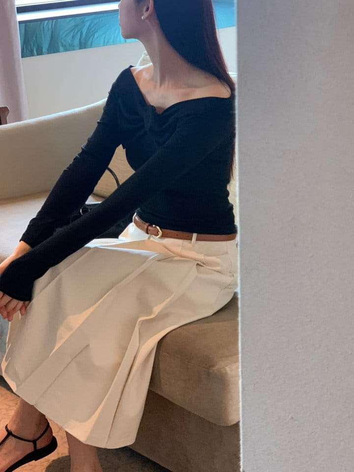 Rumiru - Korean Women Fashion - #momslook - Ribbon Shoulder Tee - 9