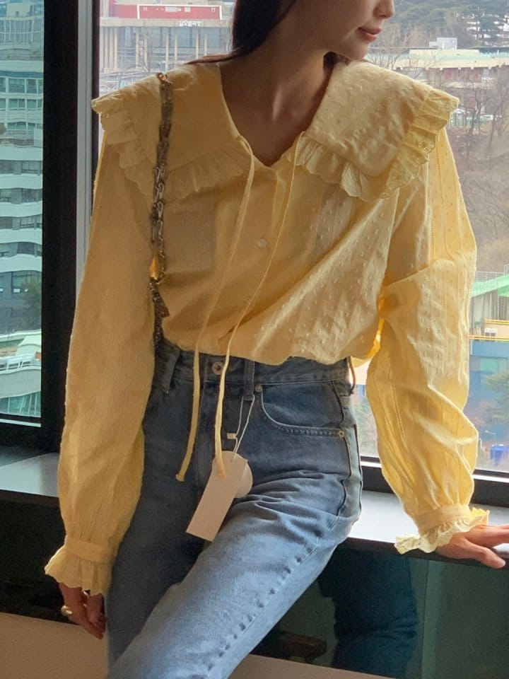 Rumiru - Korean Women Fashion - #momslook - Lace Frill Blouse - 11