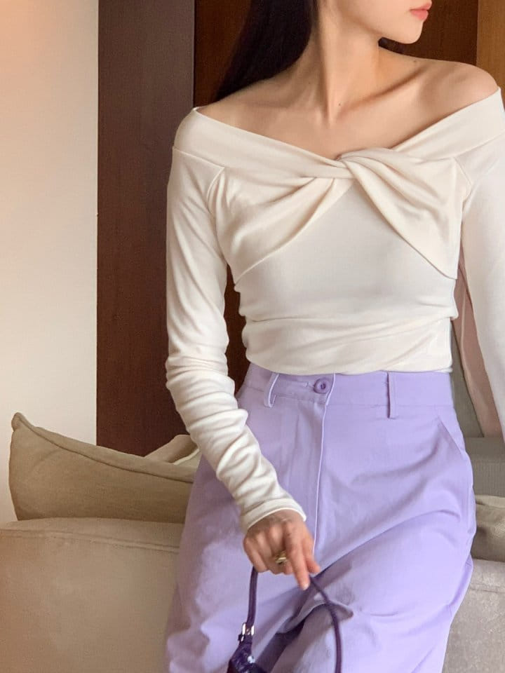 Rumiru - Korean Women Fashion - #womensfashion - Ribbon Shoulder Tee - 6