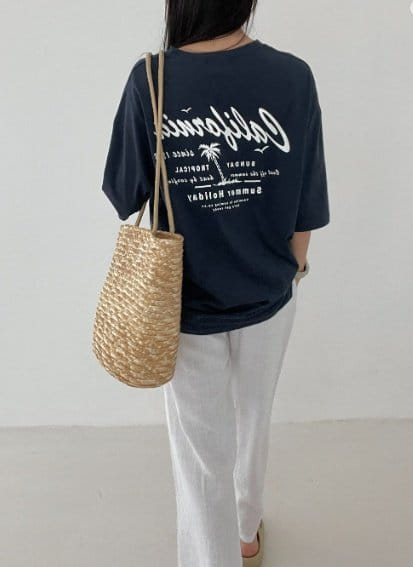 Sienne - Korean Women Fashion - #womensfashion - Holly Box Short Sleeve Tee - 7