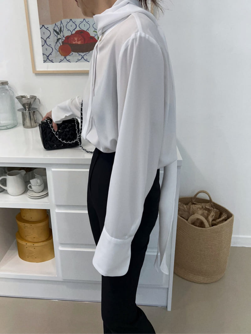 Solar - Korean Women Fashion - #womensfashion - Aki Blouse - 4