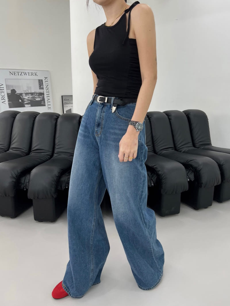 Solar - Korean Women Fashion - #momslook - Coni Sleeveless Tee - 10